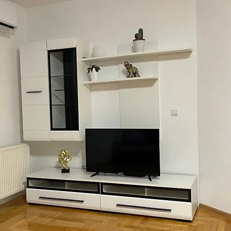 Stan Na Dan Samac * Bosanski Samac